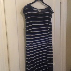 Liz Claiborne maxi dress. Size Large.